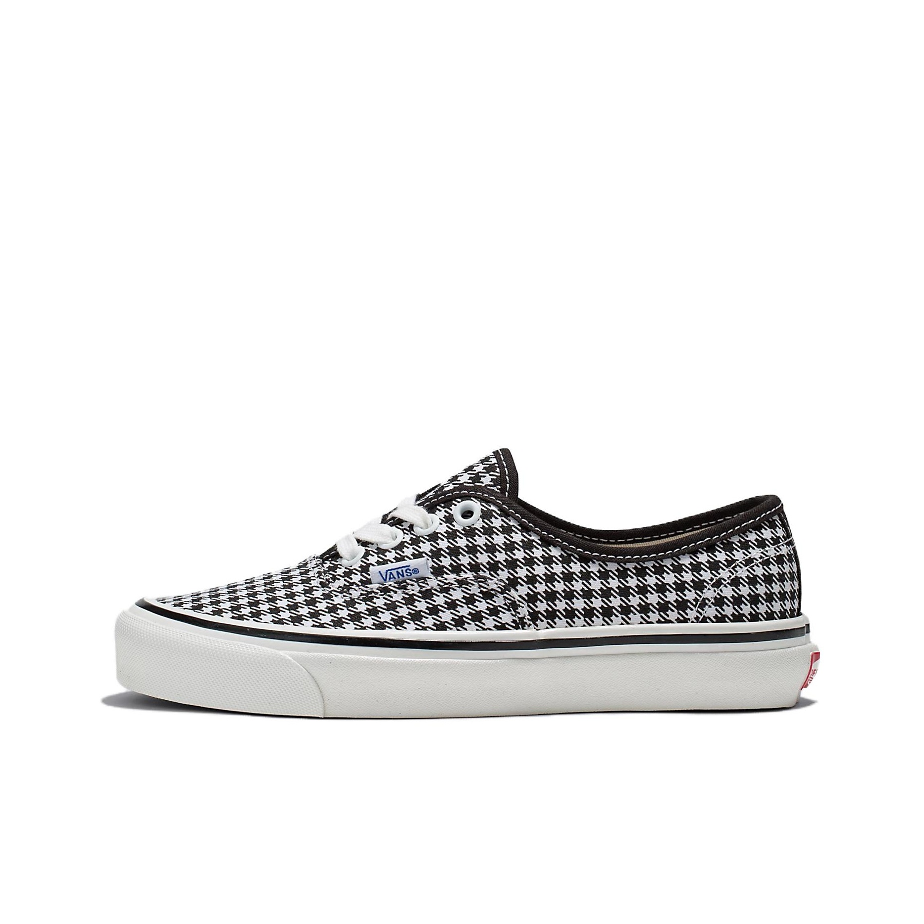 Vans Authentic 44 DX Skateboar - огляд і ціна Vans Shoes Authentic